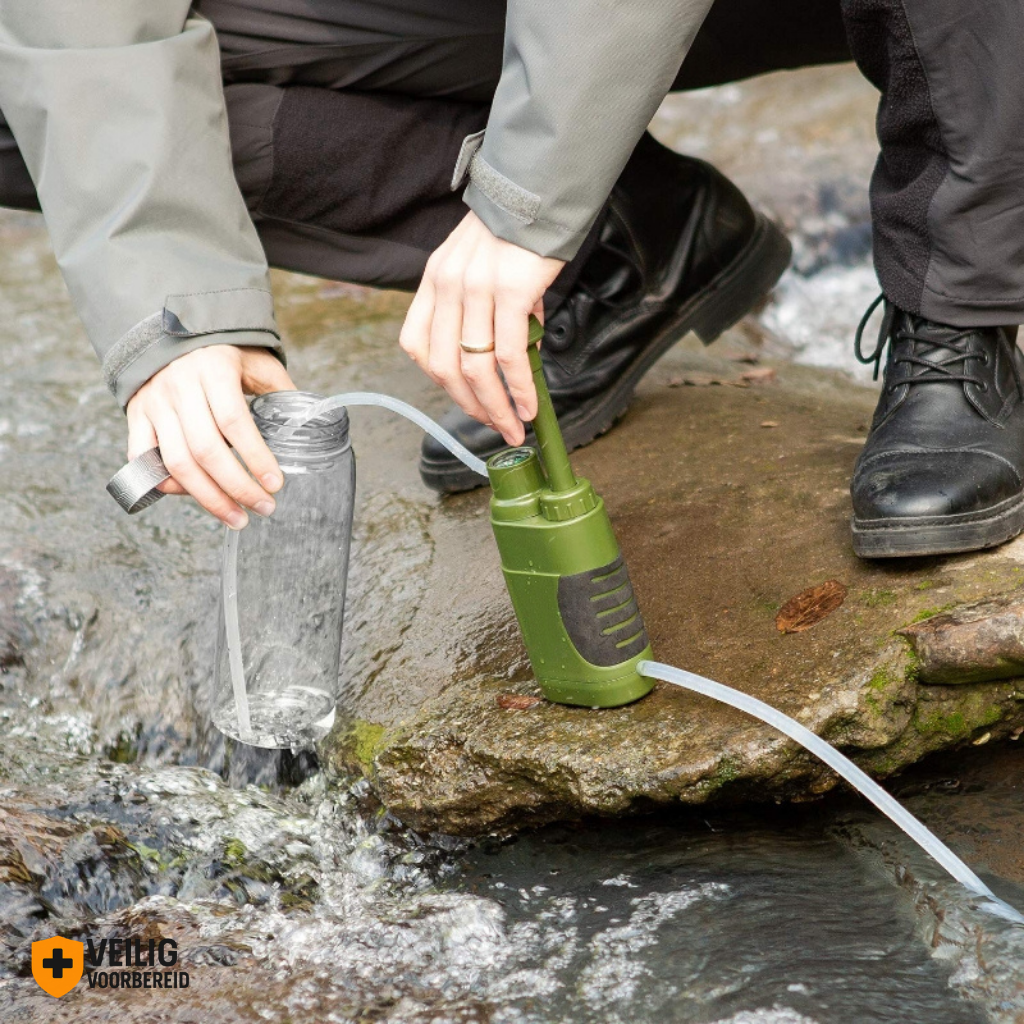 Nood Waterfilter met pomp